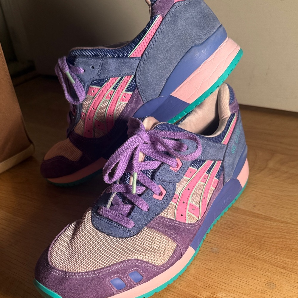 Asics cotton candy bubble gum OG sneakers size 9.5 us